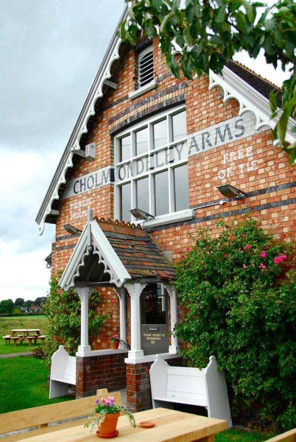 Cholmondeley Arms Cheshire Pub and B & B